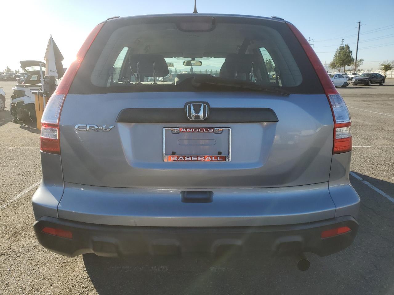 2008 Honda Cr-V Lx VIN: JHLRE38318C017914 Lot: 81851354