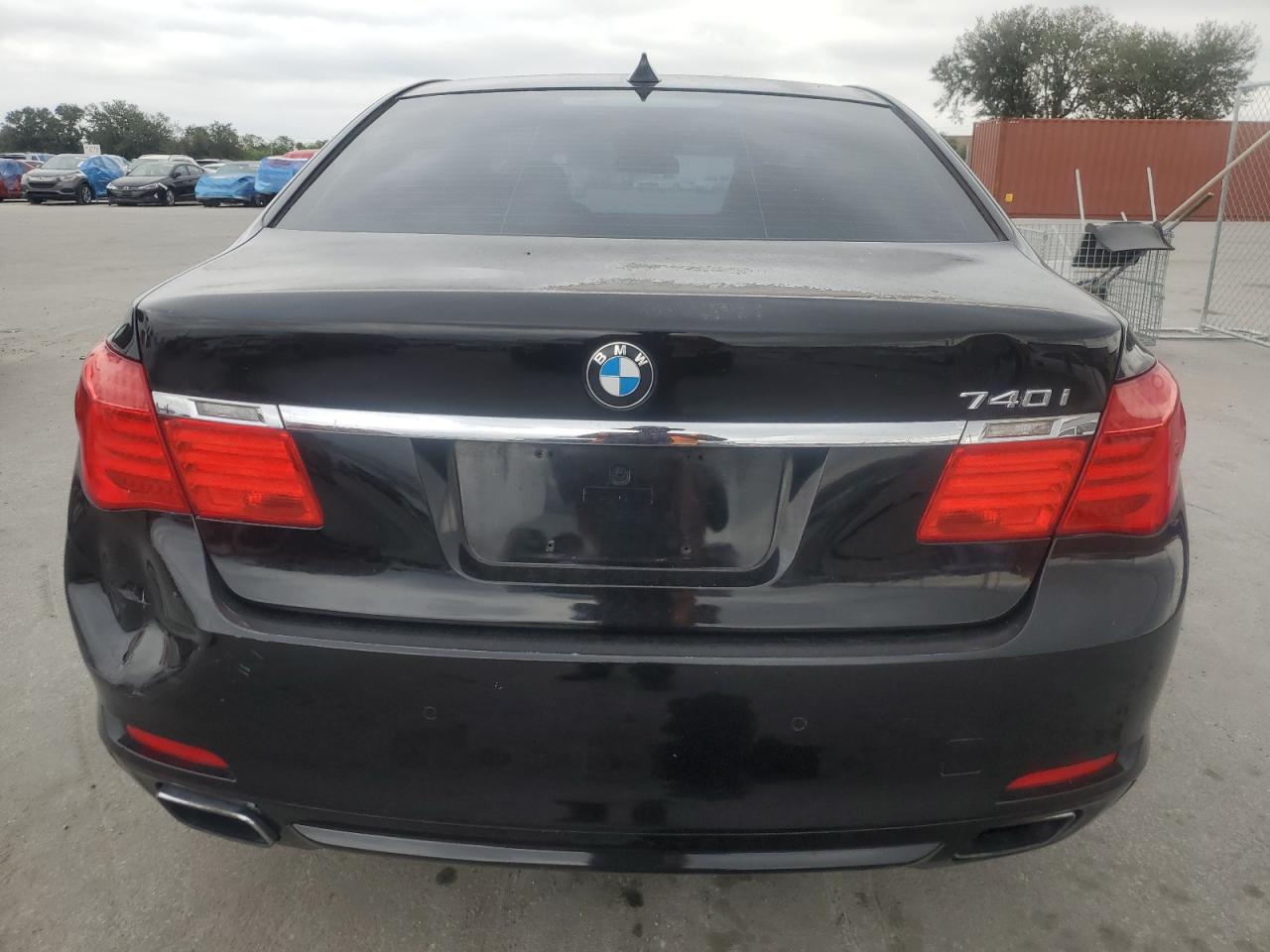 2011 BMW 740 I VIN: WBAKA4C5XBC612807 Lot: 81424114