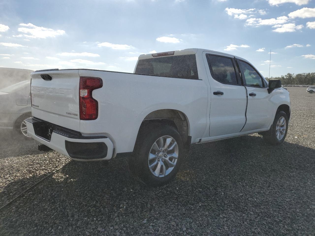 2022 Chevrolet Silverado - Image 3