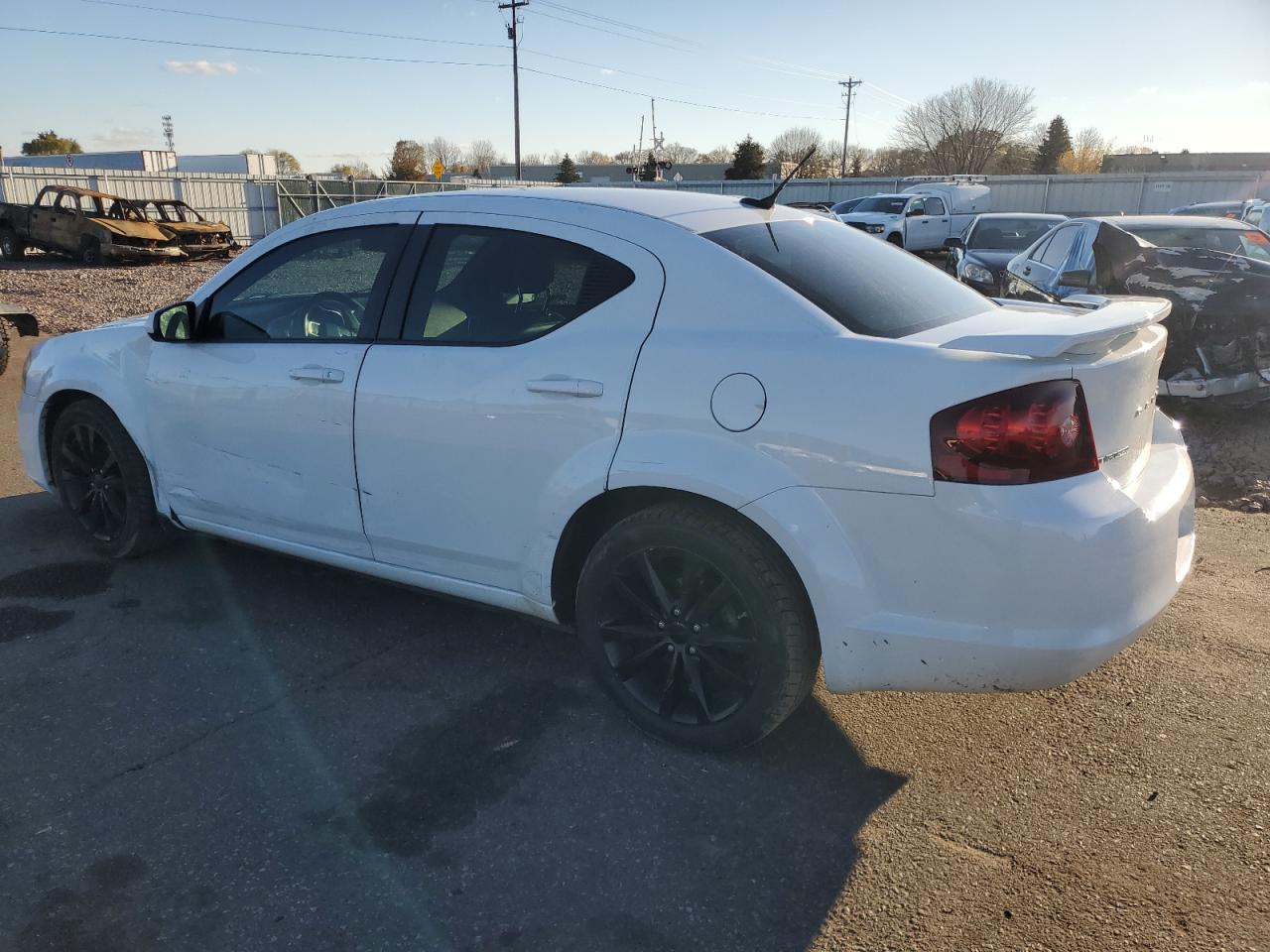 VIN 1C3CDZCG2DN742573 2013 DODGE AVENGER no.2