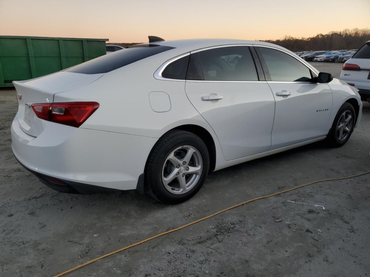 2017 Chevrolet Malibu - Image 3