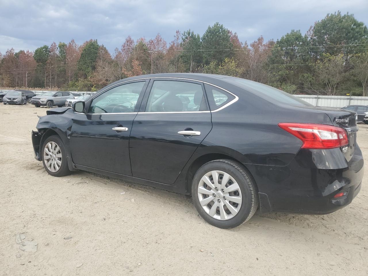 2019 Nissan Sentra - Image 2