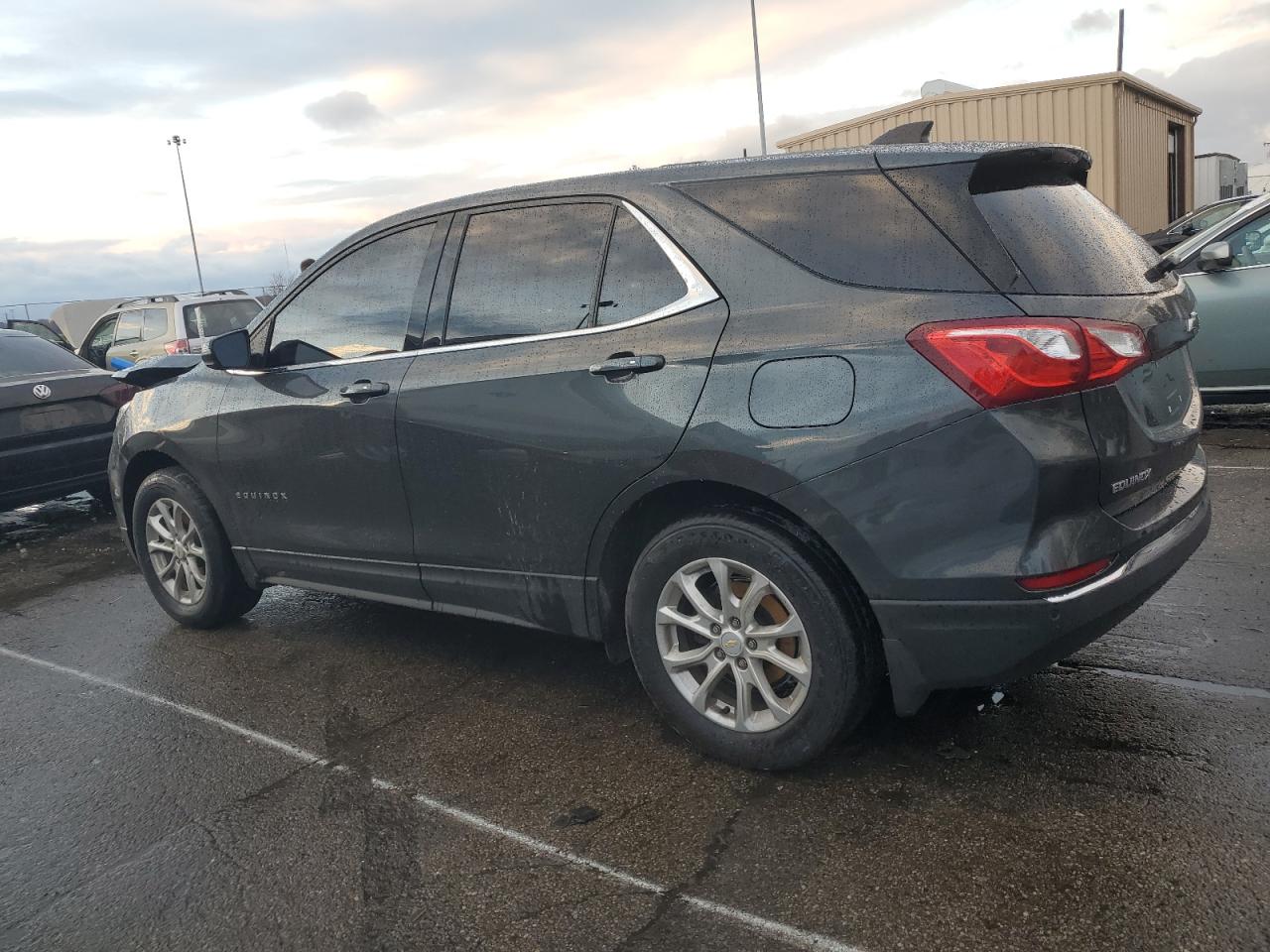 2018 Chevrolet Equinox - Image 2