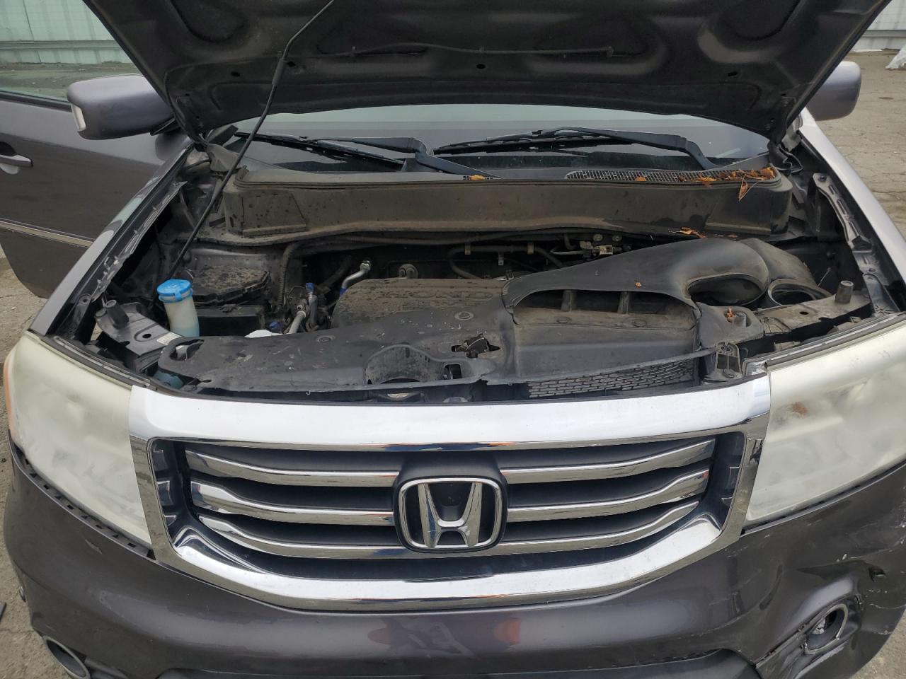 2015 Honda Pilot - Image 12