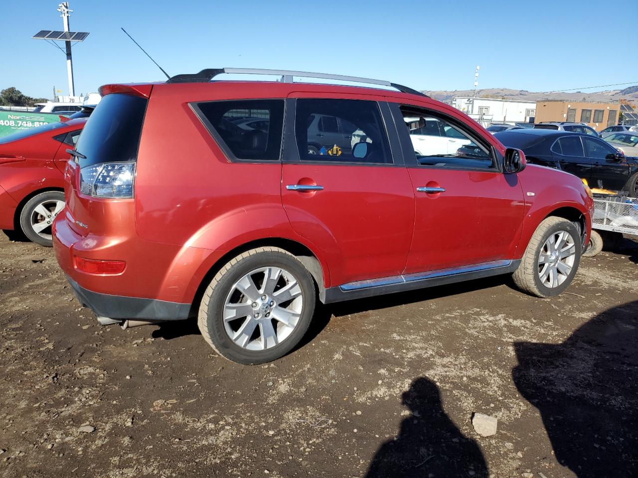2008 Mitsubishi Outlander - Image 3