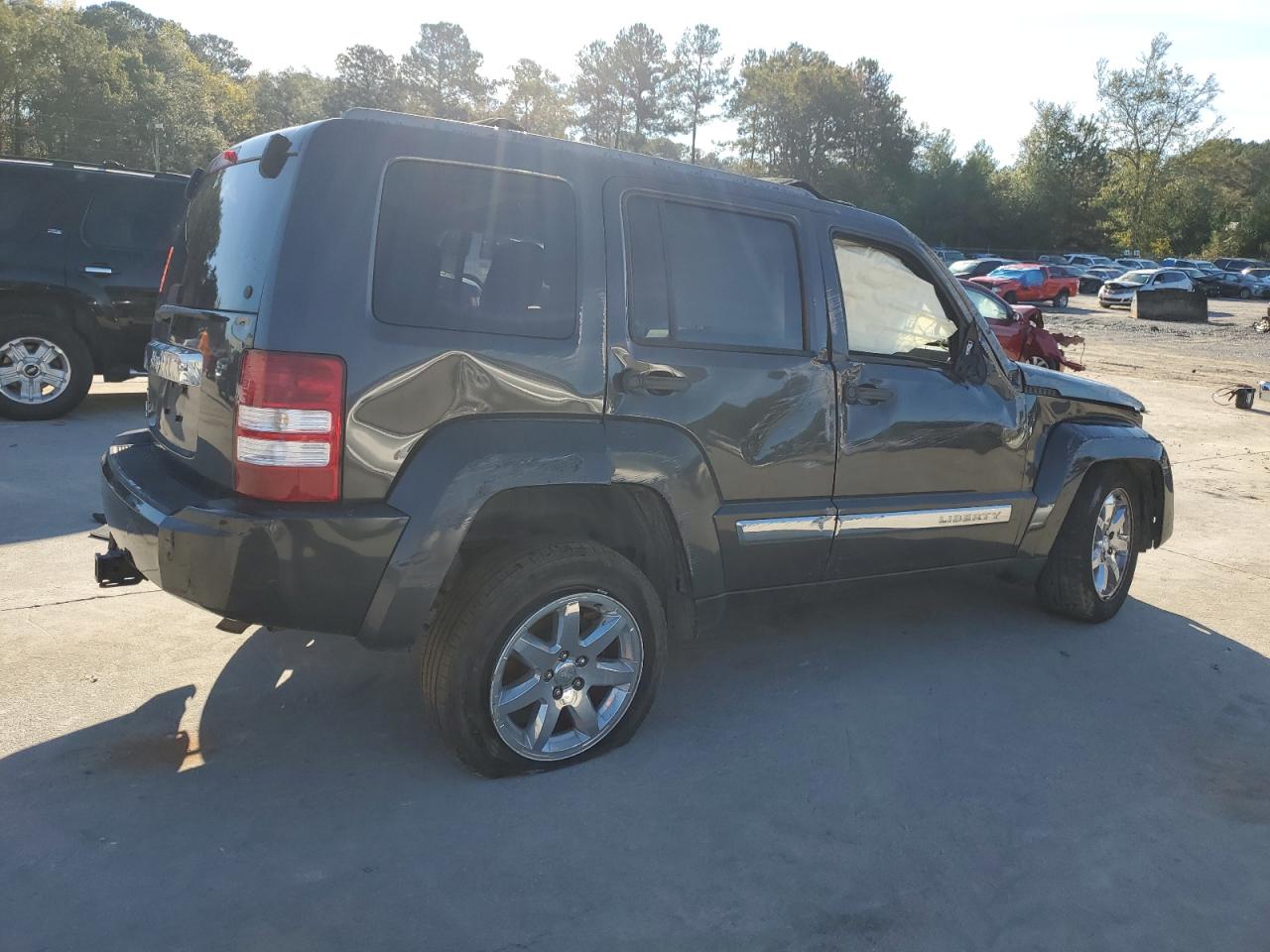 2010 Jeep Liberty (North America) - Image 3