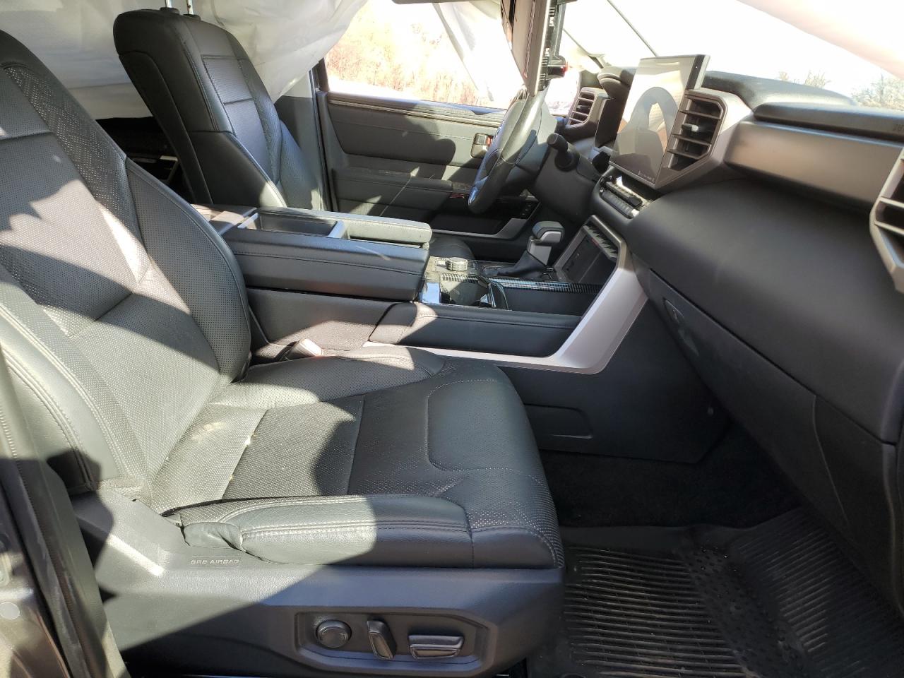 2023 Toyota Tundra - Image 7