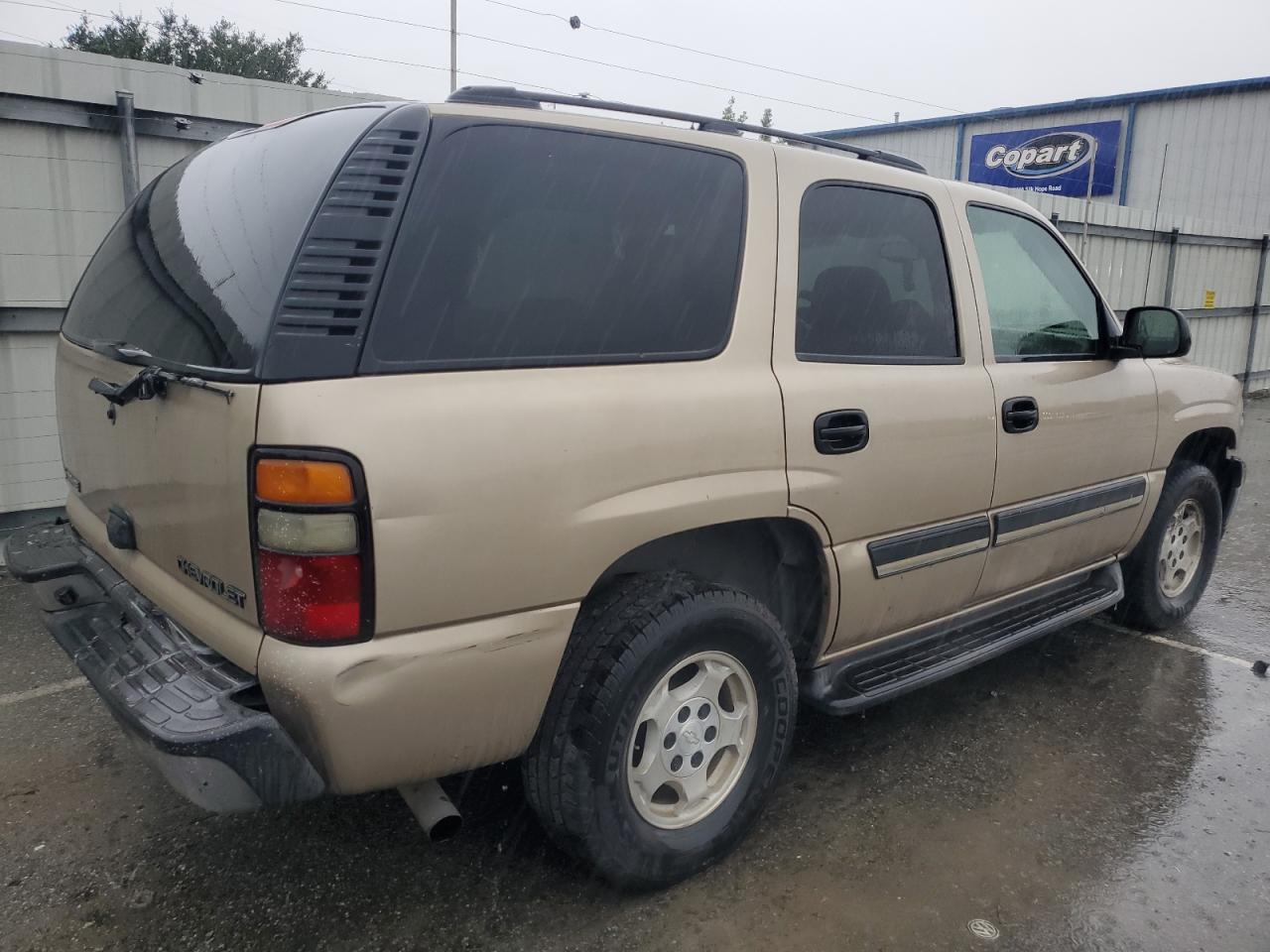 2005 Chevrolet Tahoe - Image 3