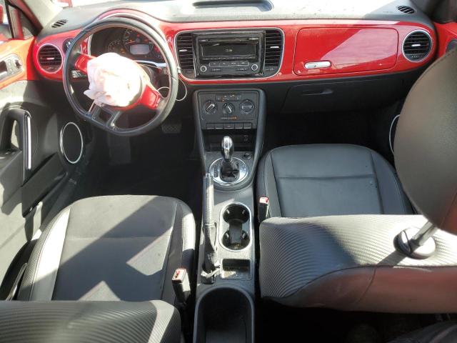  VOLKSWAGEN BEETLE 2012 Червоний