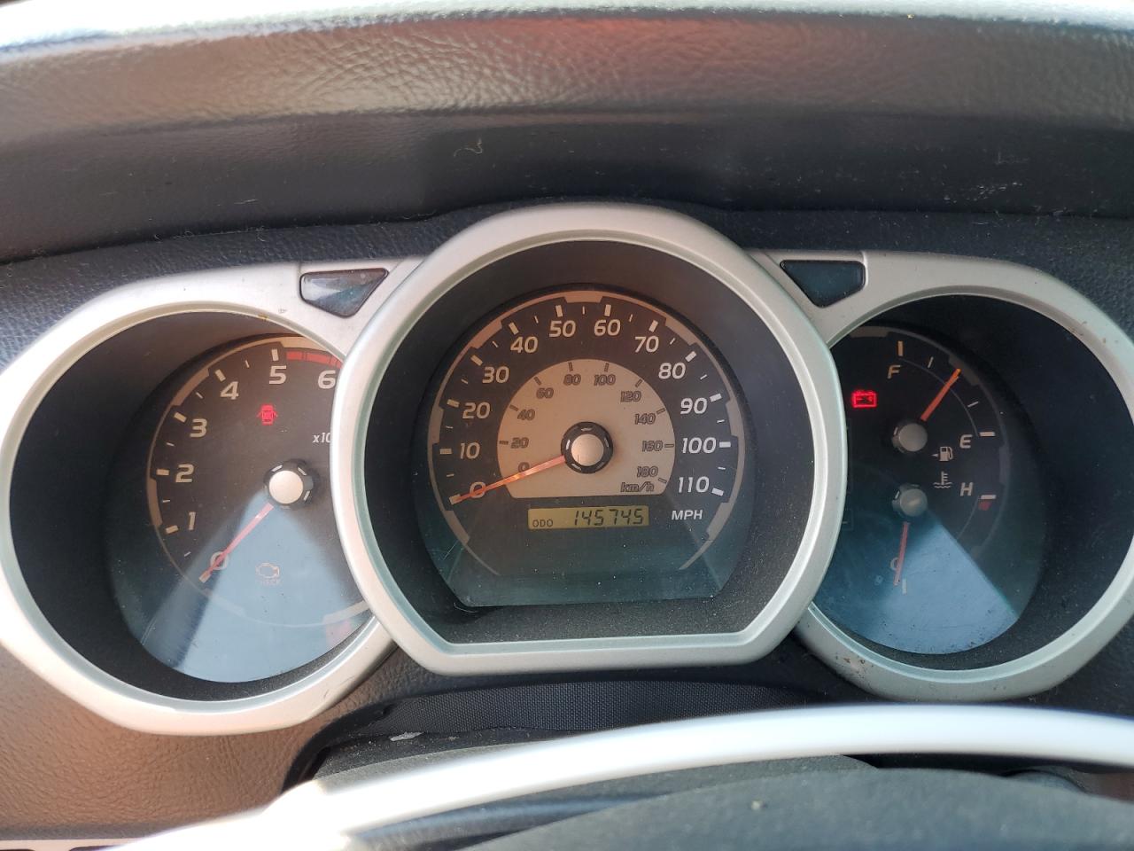 2004 Toyota 4Runner - Image 9