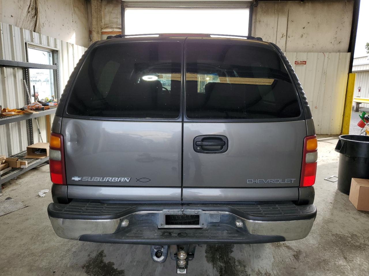2001 Chevrolet Suburban - Image 6