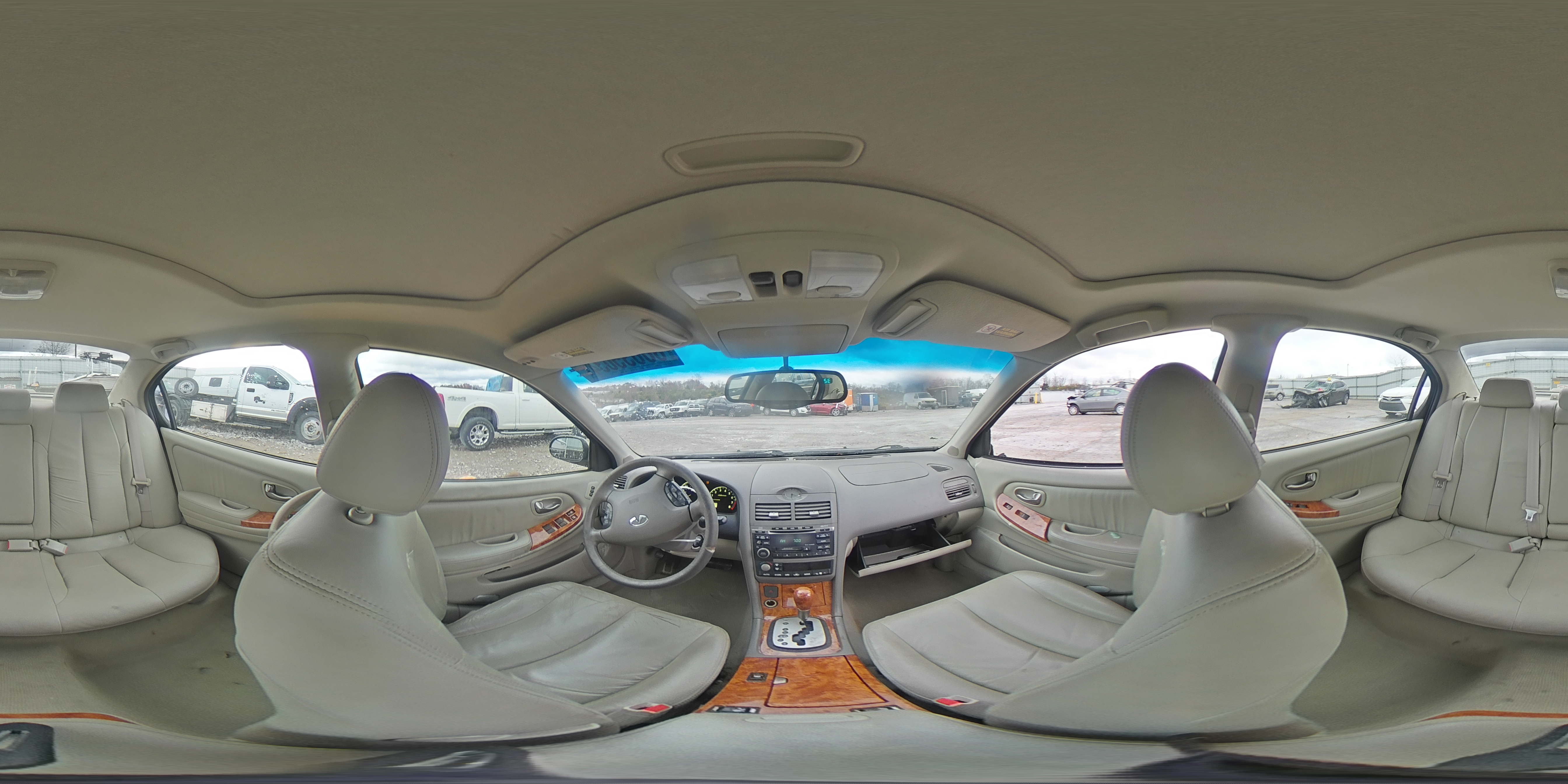 2003 Infiniti I - Image 13