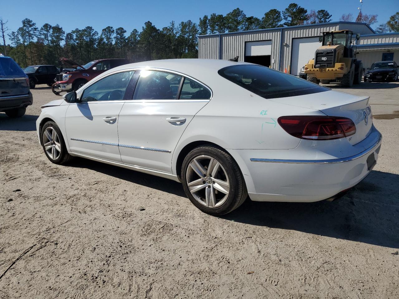2015 Volkswagen Passat CC - Image 2