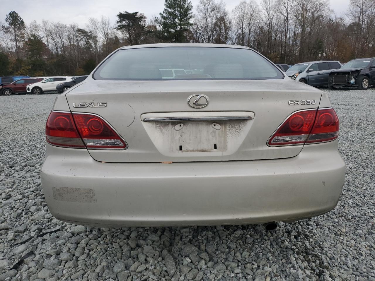 2005 Lexus ES - Image 6