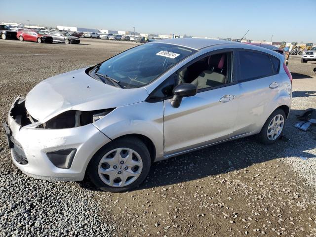  FORD FIESTA 2013 Серебристый