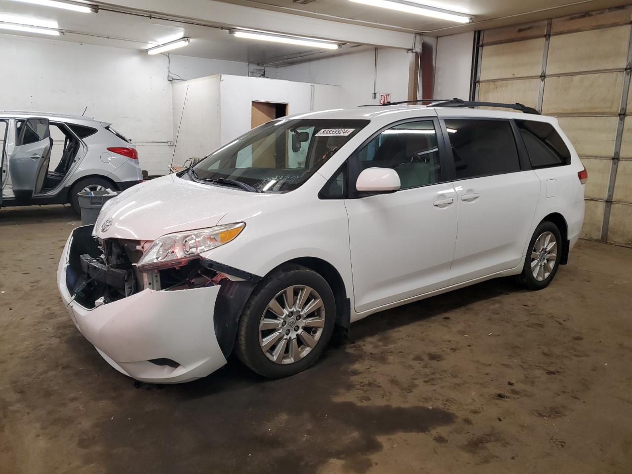 2014 Toyota Sienna Le VIN: 5TDJK3DC9ES074297 Lot: 80859924