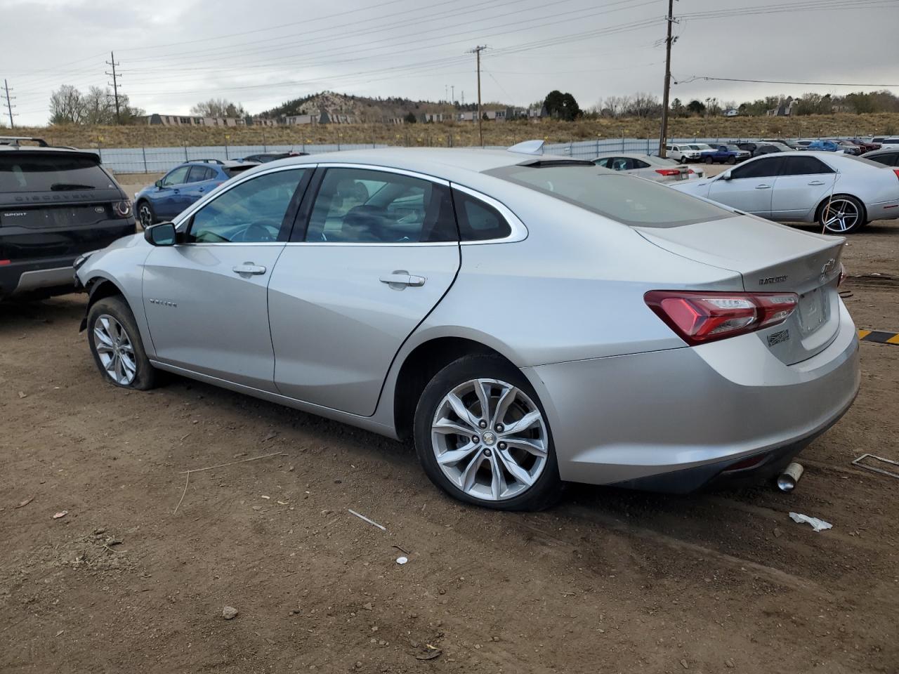 VIN 1G1ZD5ST2KF139247 2019 CHEVROLET MALIBU no.2