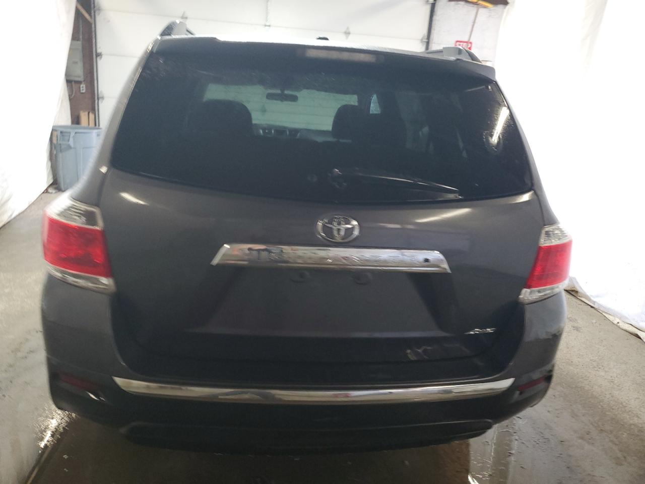 2011 Toyota Highlander Base VIN: 5TDBK3EH3BS051155 Lot: 78721204