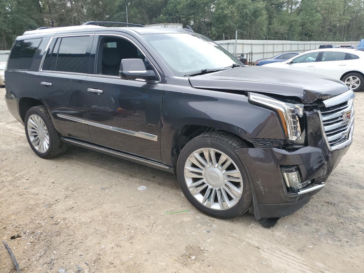 VIN 1GYS4DKJ8GR287338 2016 CADILLAC ESCALADE no.4