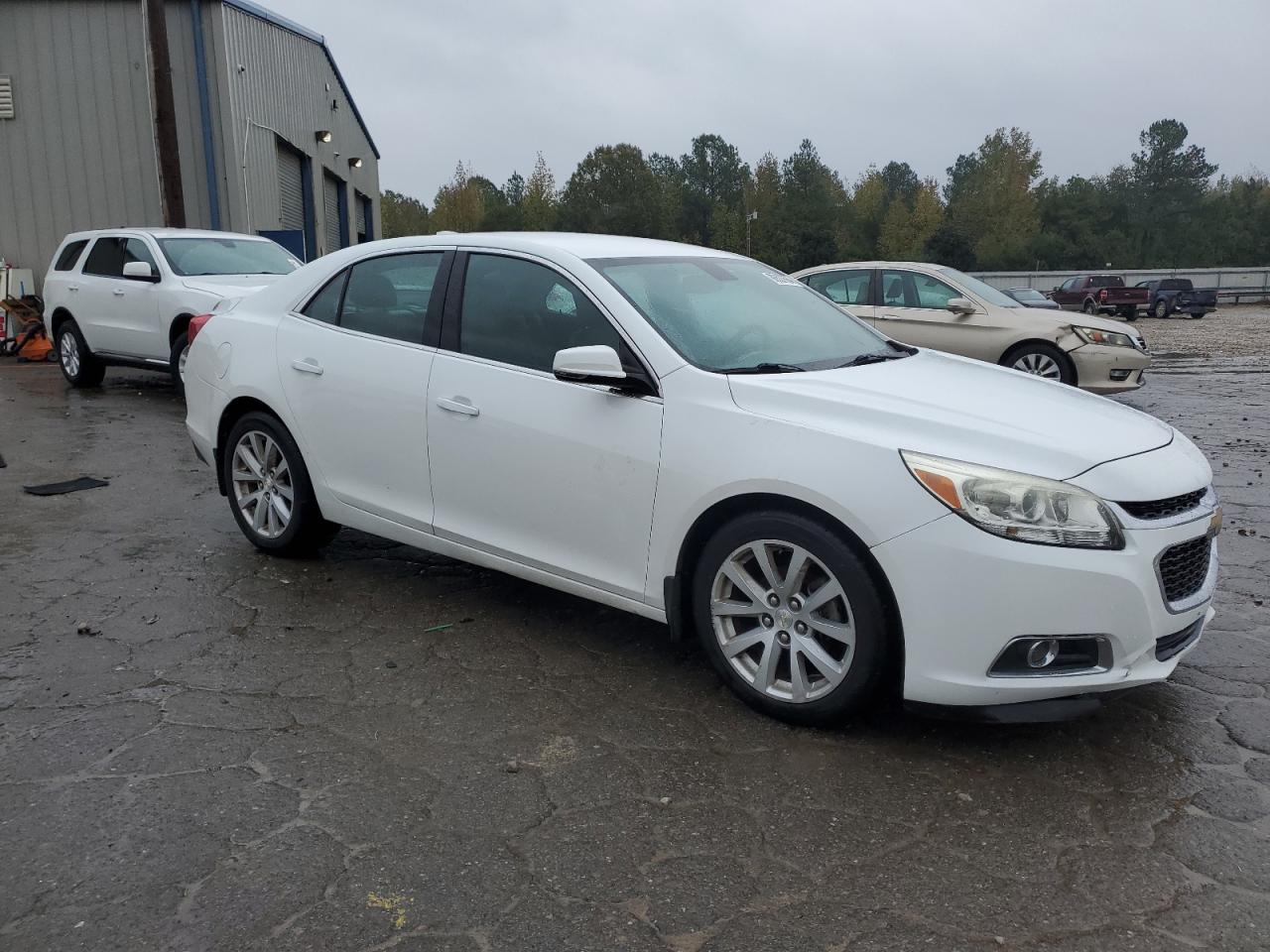2015 Chevrolet Malibu - Image 4