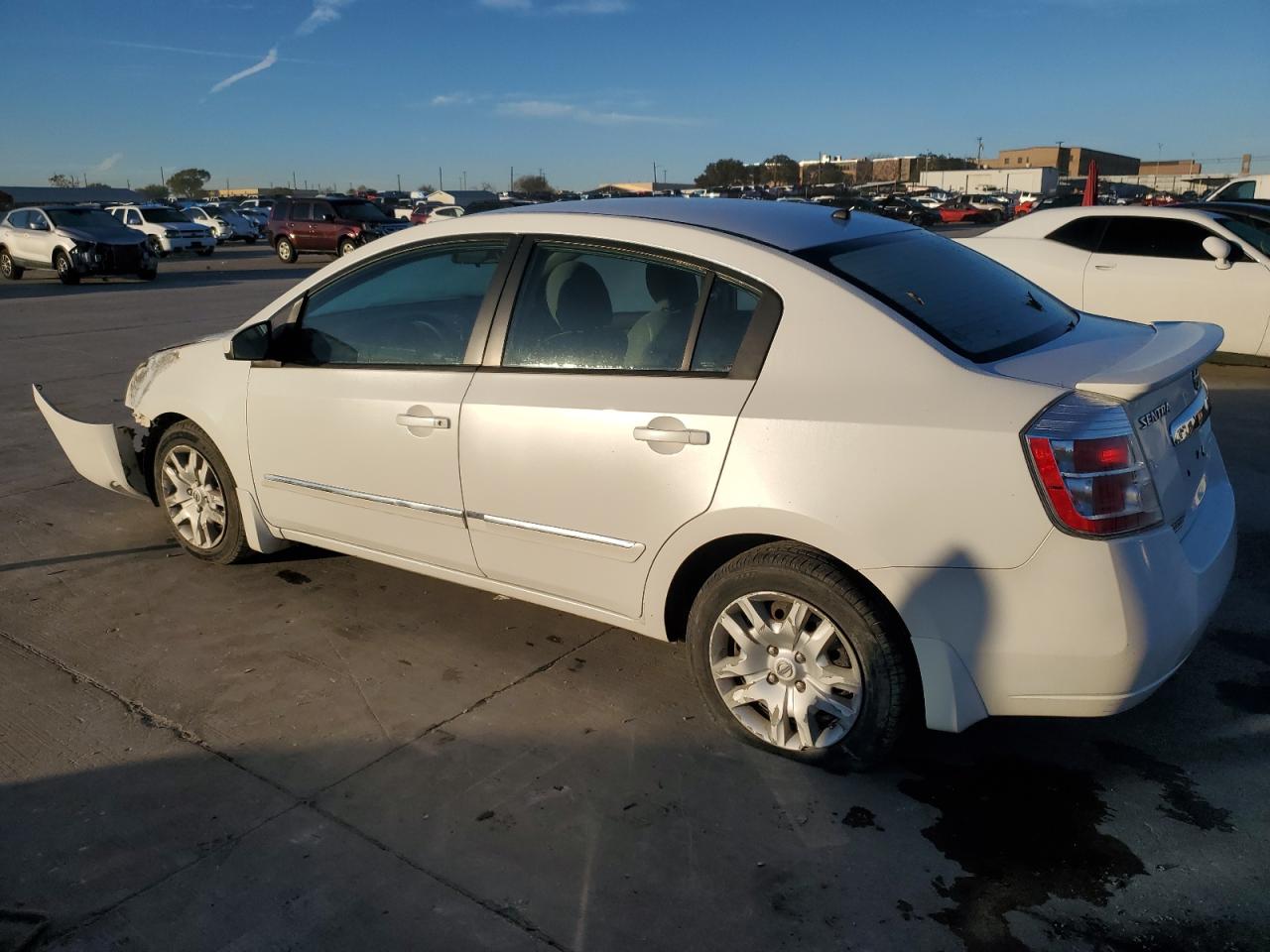 2012 Nissan Sentra - Image 2