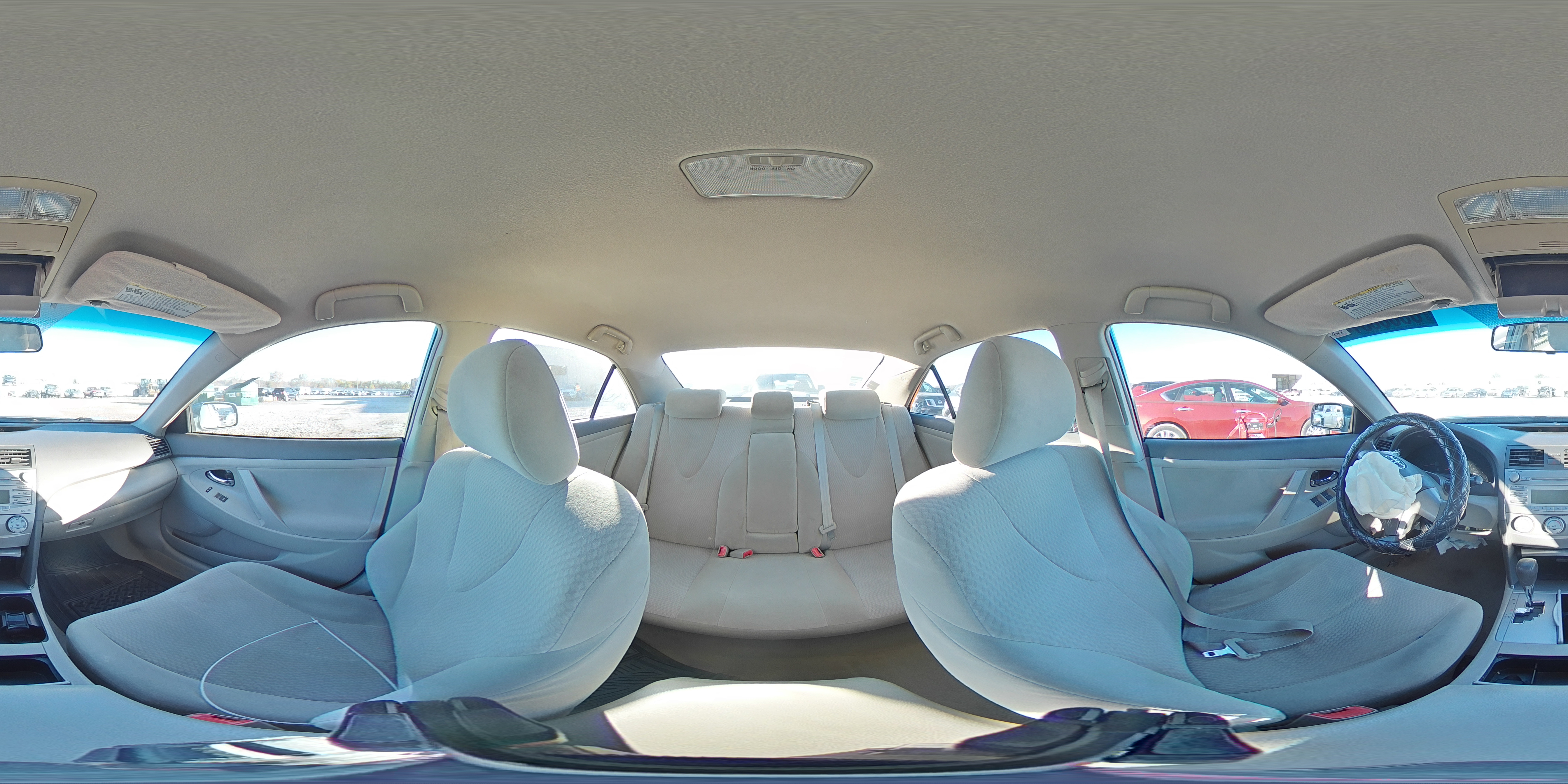 2010 Toyota Camry - Image 13
