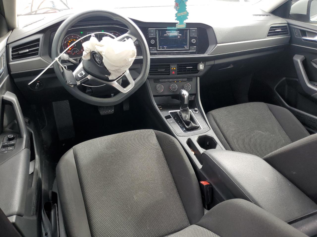 2021 Volkswagen Jetta - Image 8