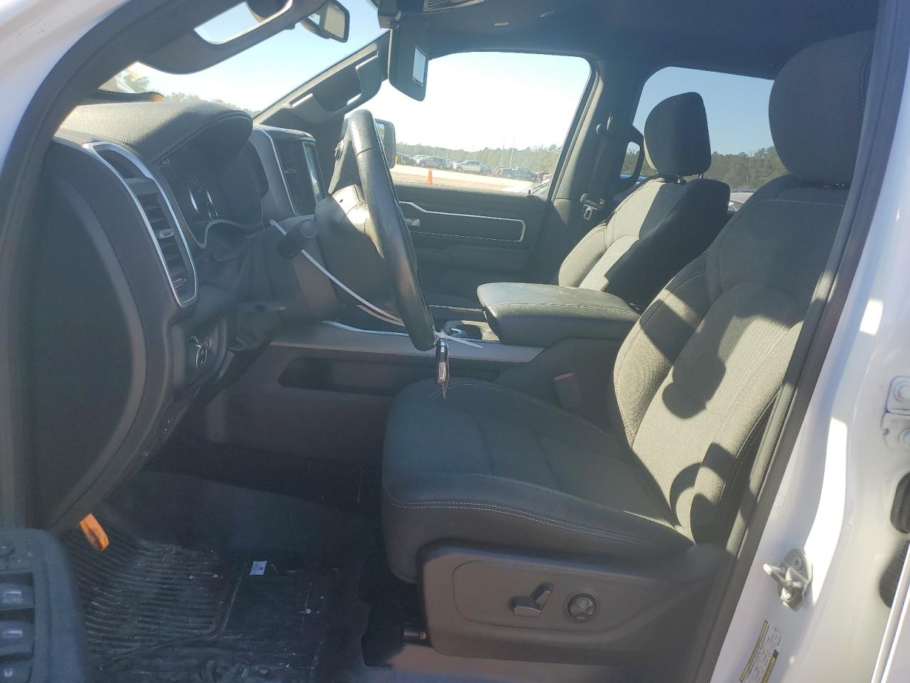 2019 RAM 1500 - Image 7