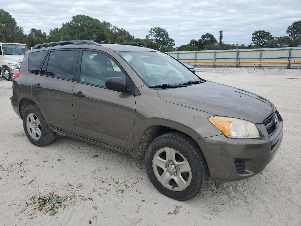 2012 Toyota RAV 4 - Image 4