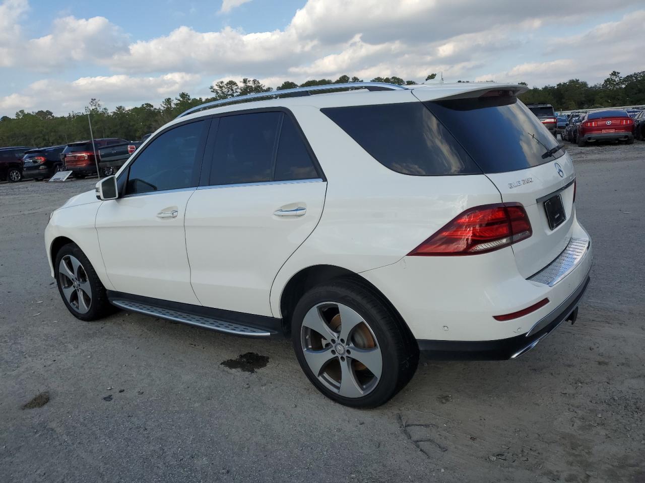 2017 Mercedes-Benz GLE - Image 2