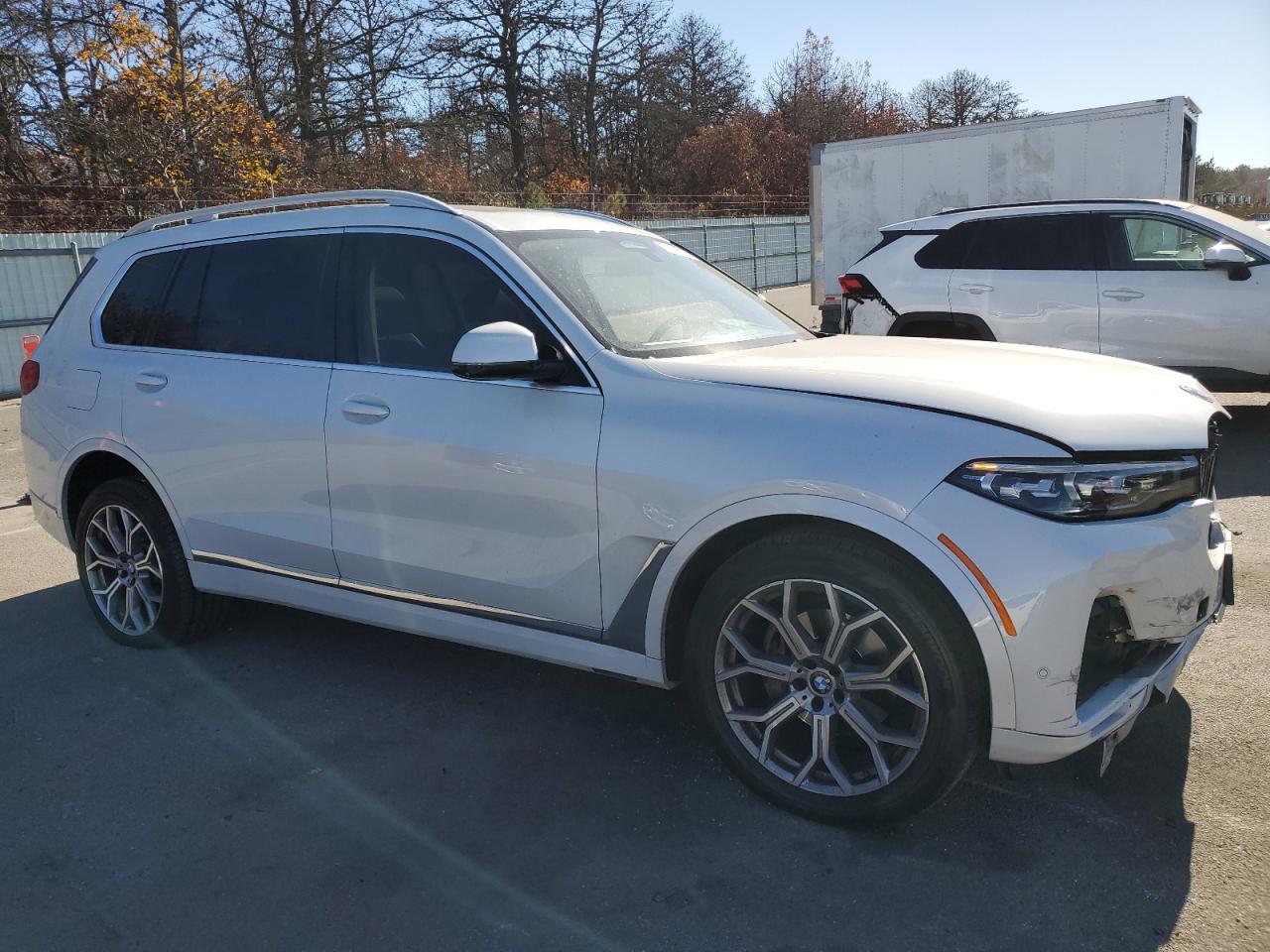 2020 BMW X7 - Image 4