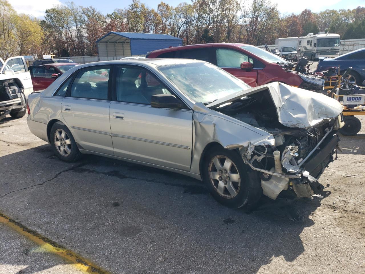 2002 Toyota Avalon - Image 4