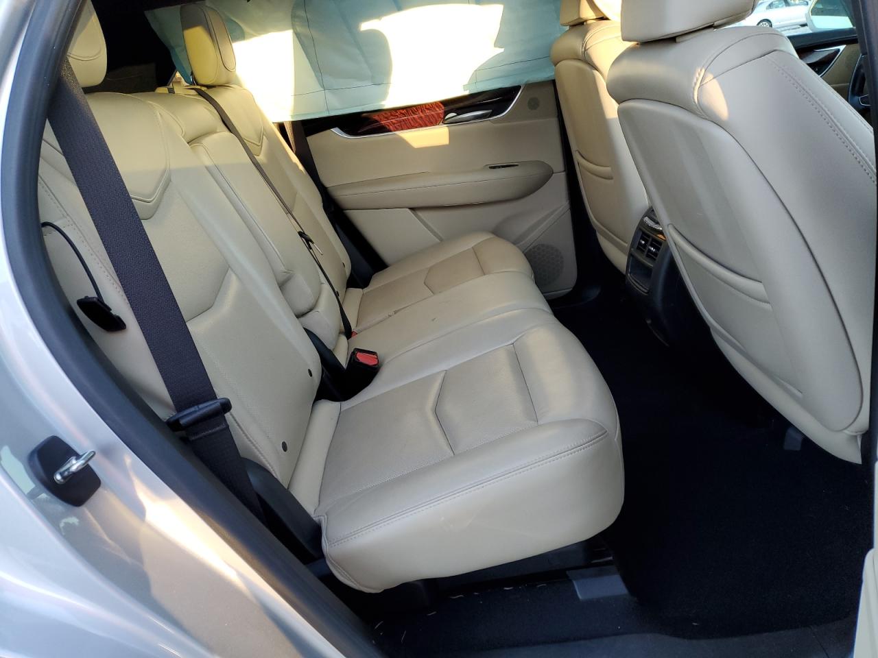 2018 Cadillac XT5 - Image 11