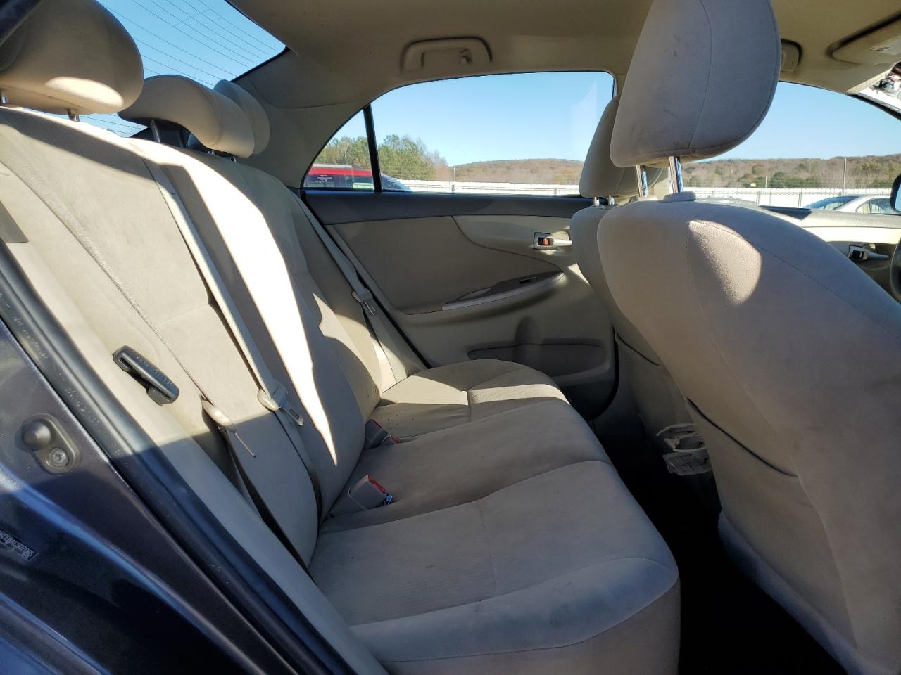 2010 Toyota Corolla - Image 10