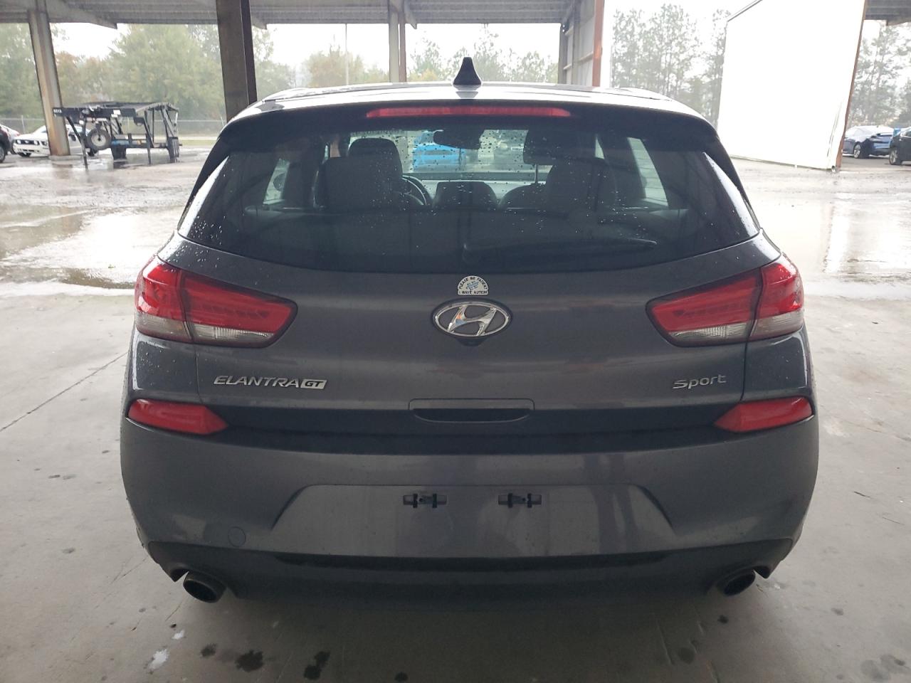 2018 Hyundai Elantra - Image 6