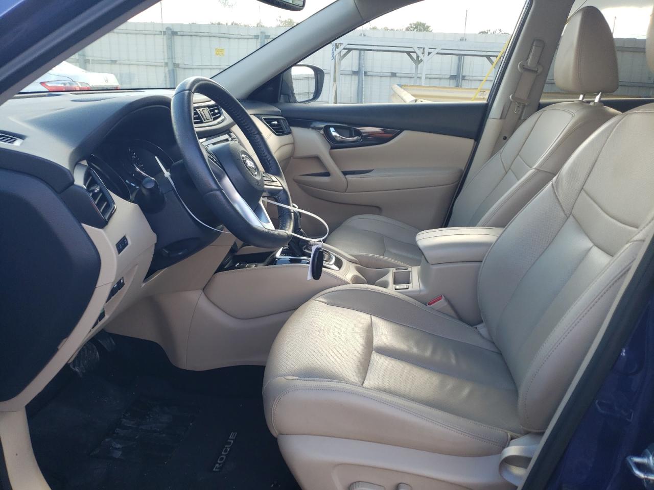 2019 Nissan Rogue - Image 7