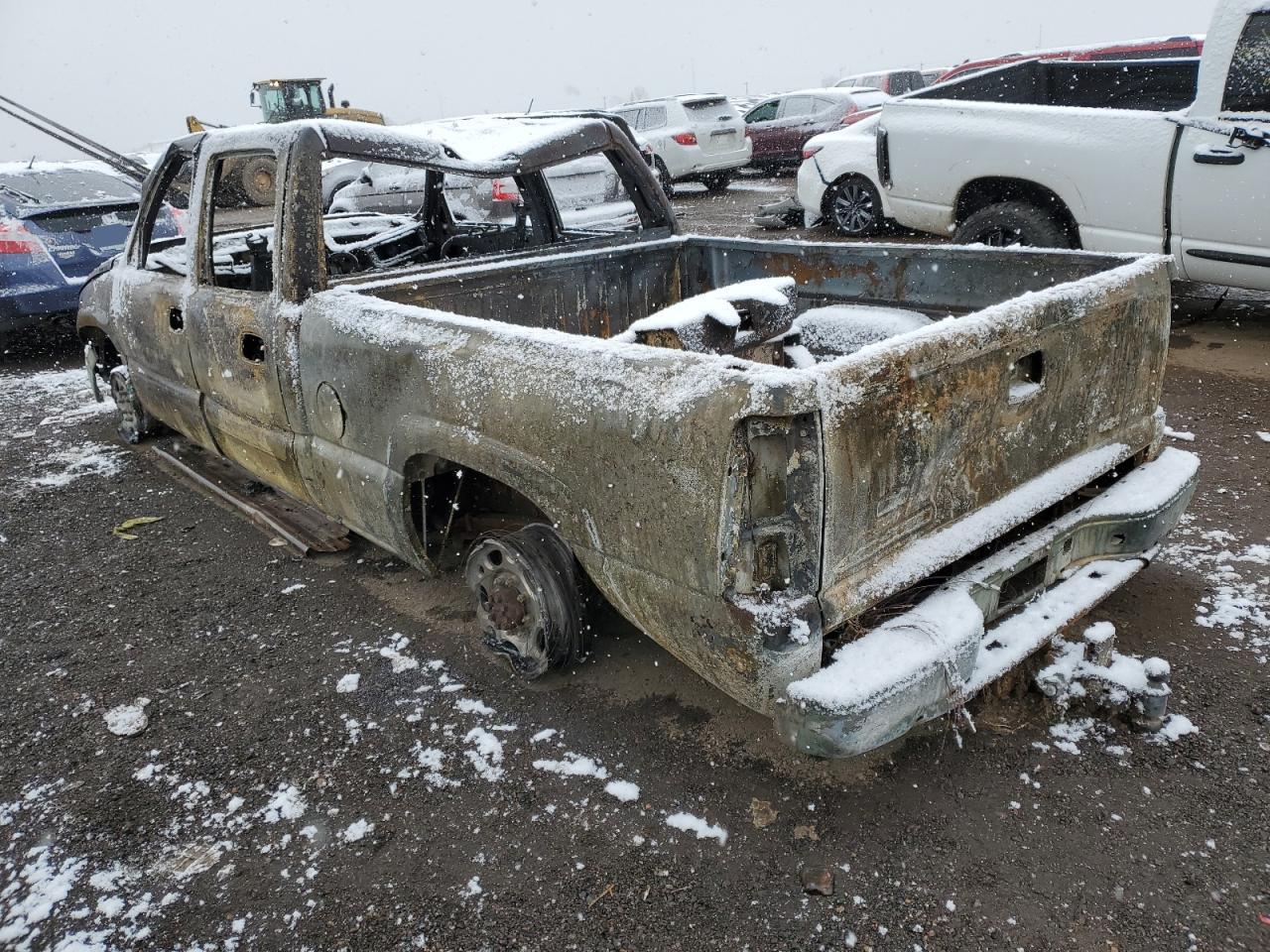 2006 Chevrolet Silverado - Image 2