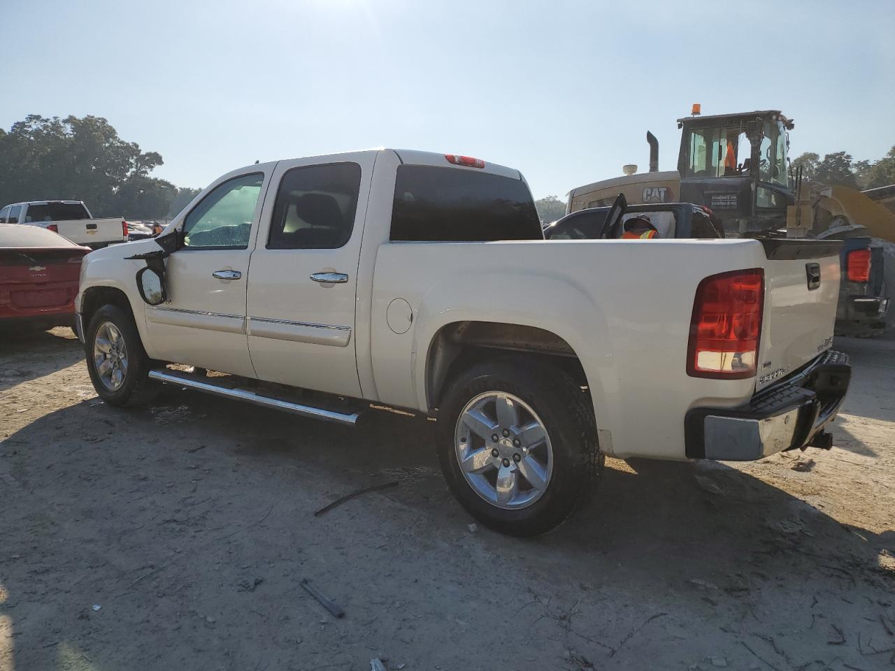 2012 GMC Sierra - Image 2