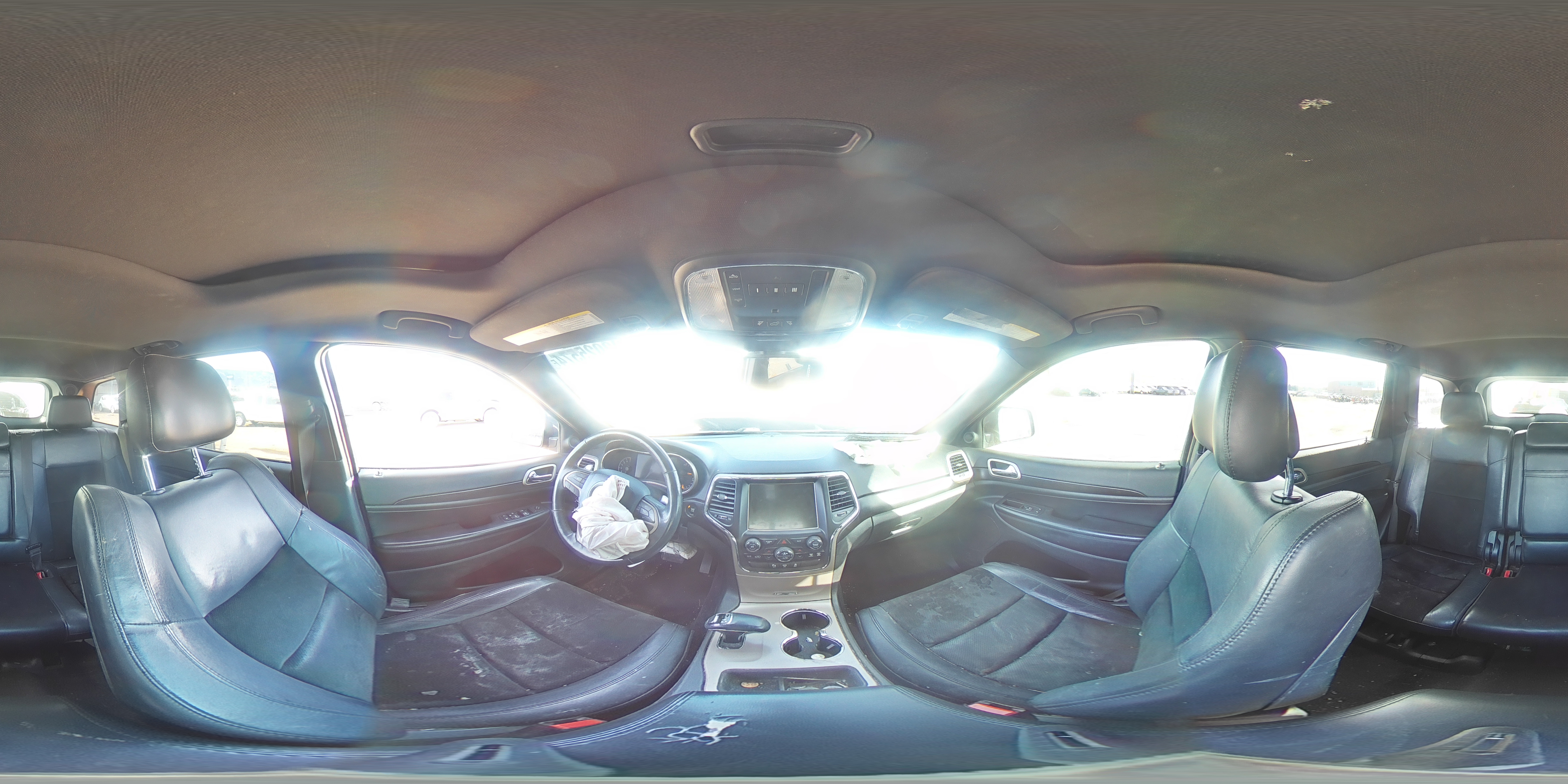 2015 Jeep Grand Cherokee - Image 13