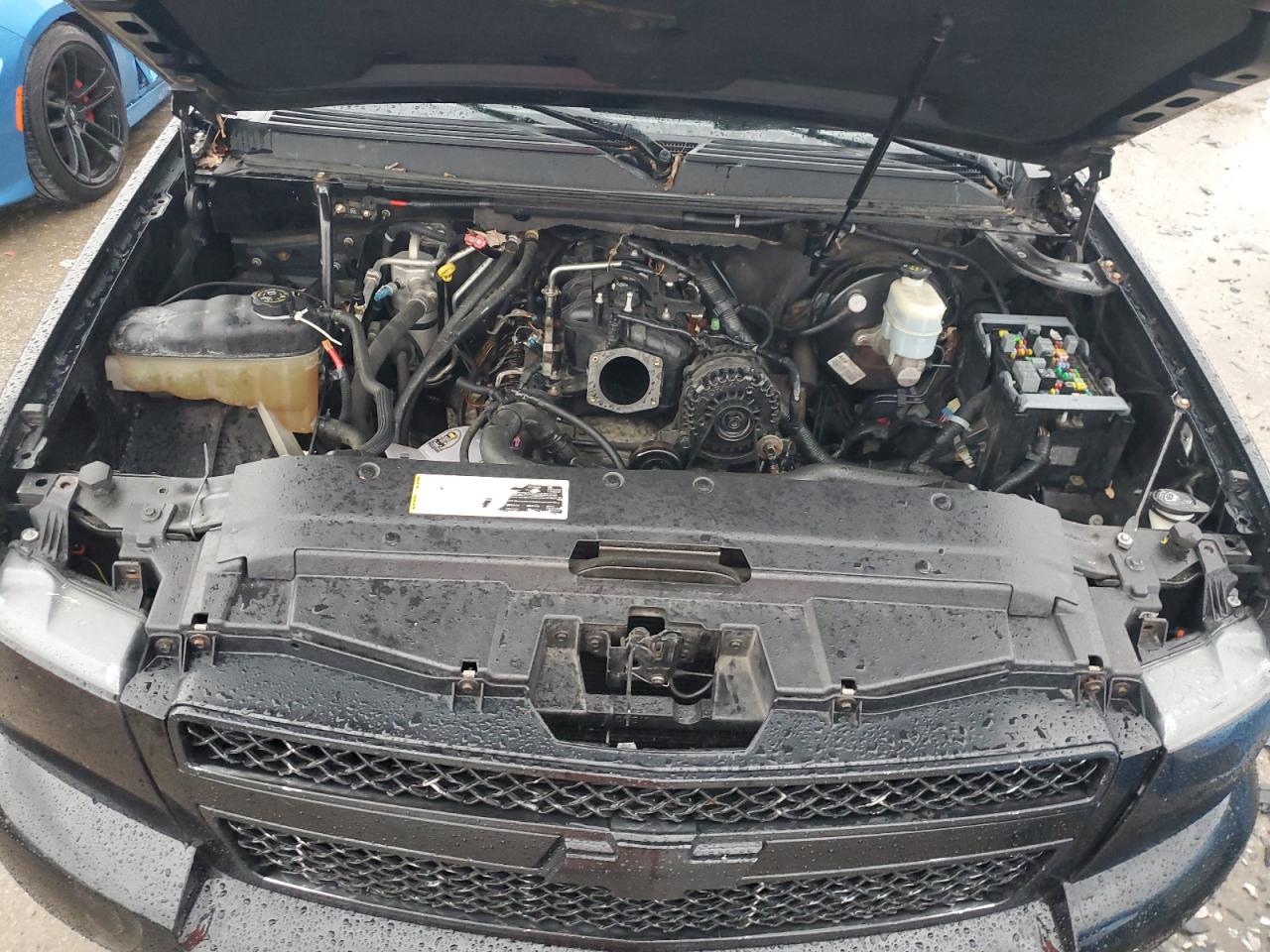 2007 Chevrolet Suburban - Image 13