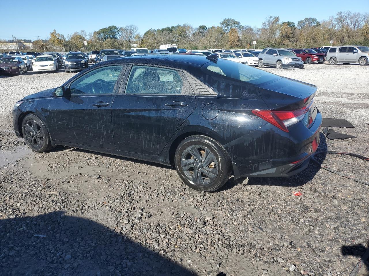 2023 Hyundai Elantra - Image 2