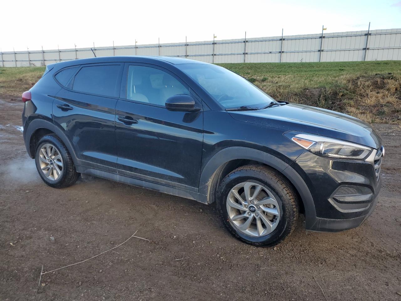 2017 Hyundai Tucson - Image 4