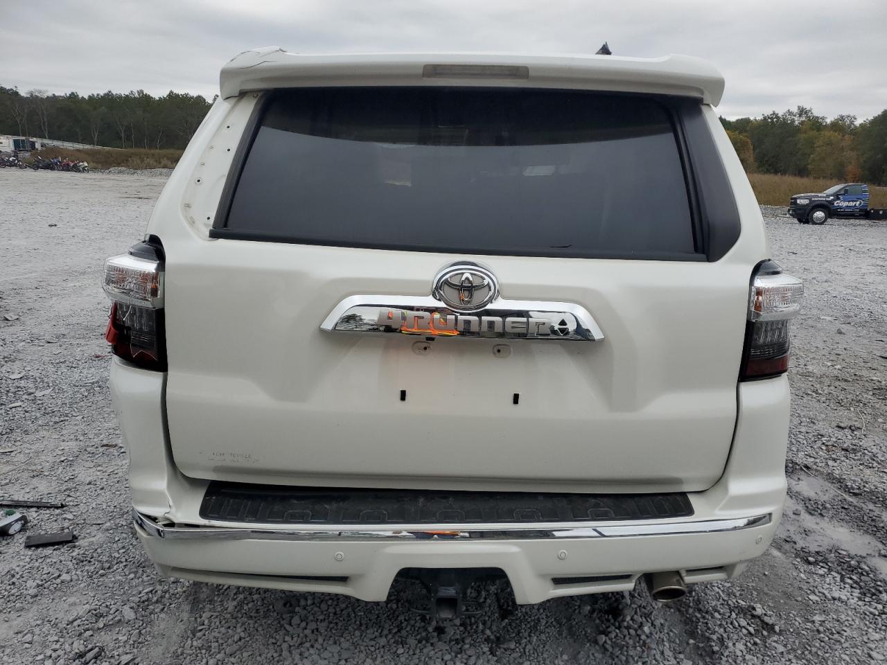 2018 Toyota 4Runner Sr5/Sr5 Premium VIN: JTEBU5JR7J5509770 Lot: 79029364