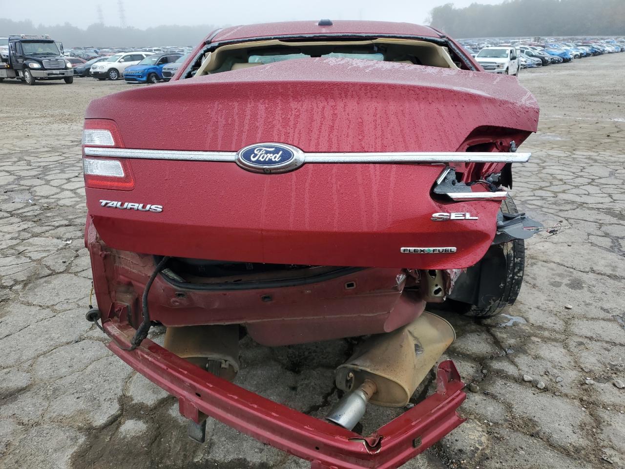 2014 Ford Taurus - Image 6