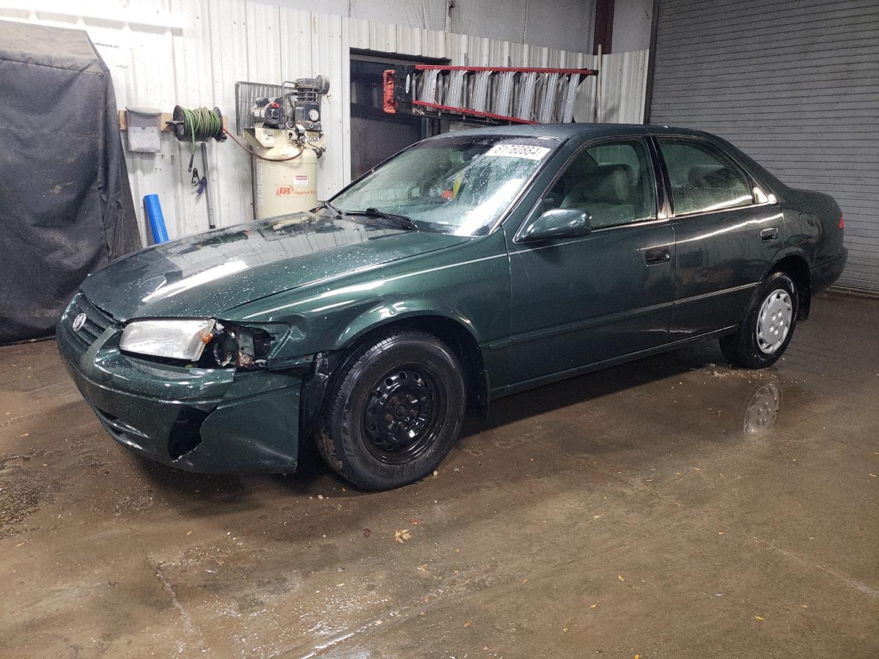 1999 Toyota Camry - Image 1