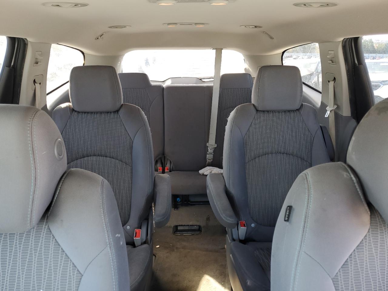 2016 Chevrolet Traverse - Image 10