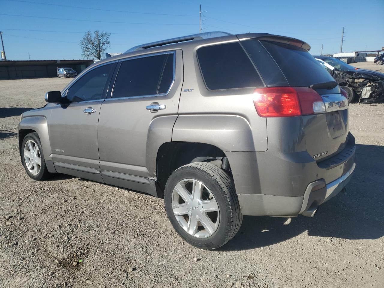 2011 GMC Terrain - Image 2