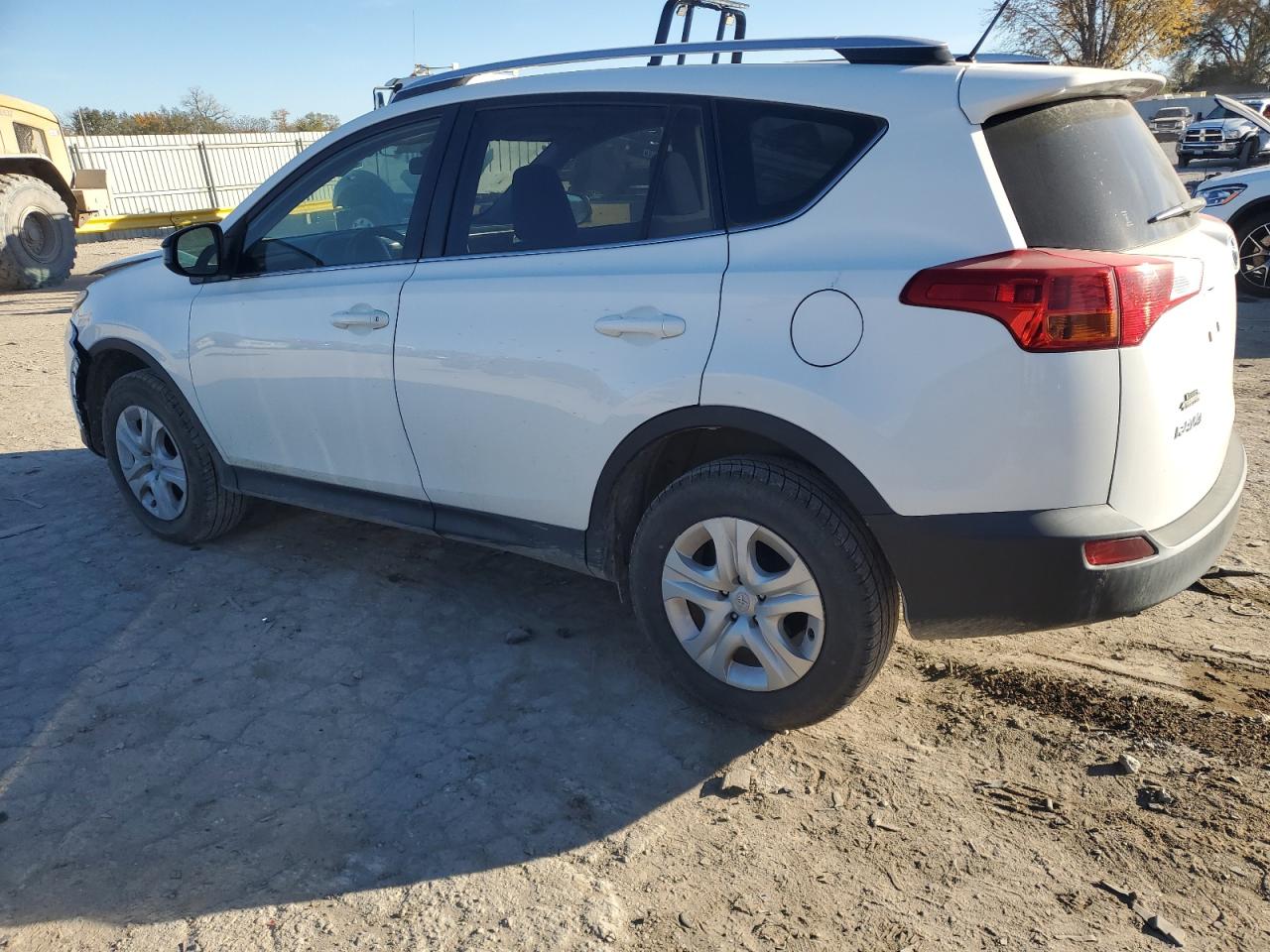 VIN JTMZFREV9ED034470 2014 TOYOTA RAV4 no.2