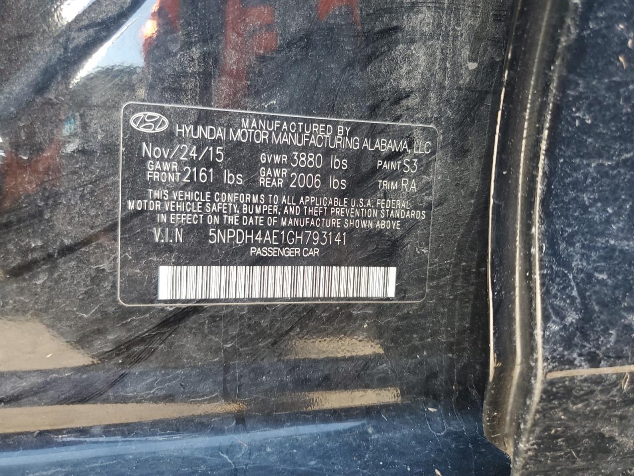 2016 Hyundai Elantra - Image 14