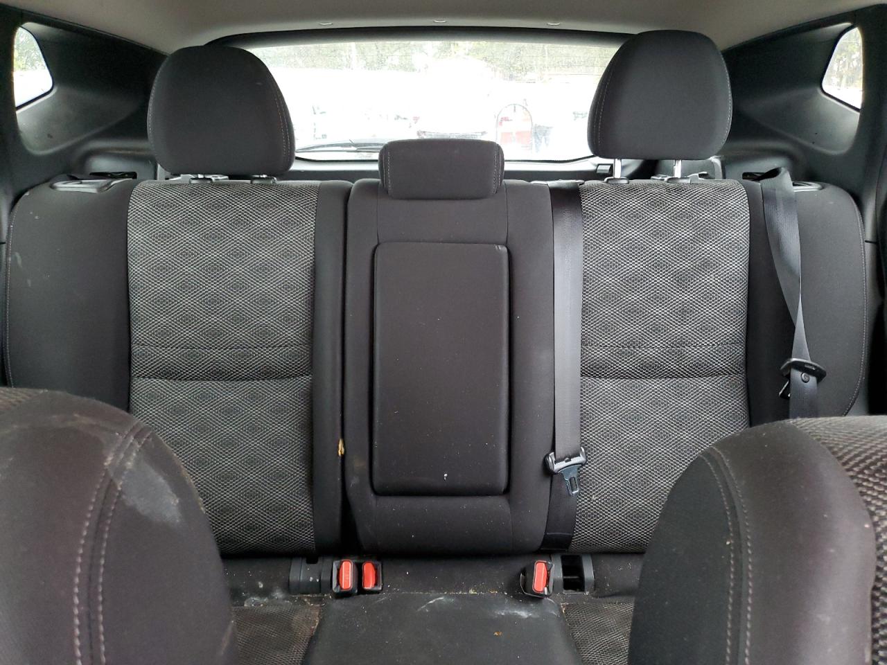 2017 Nissan Rogue - Image 10